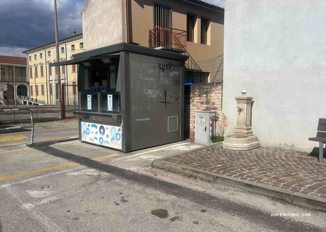 (31016) Cordignano - 6 Piazza Don Luigi Guanella — foto 2
