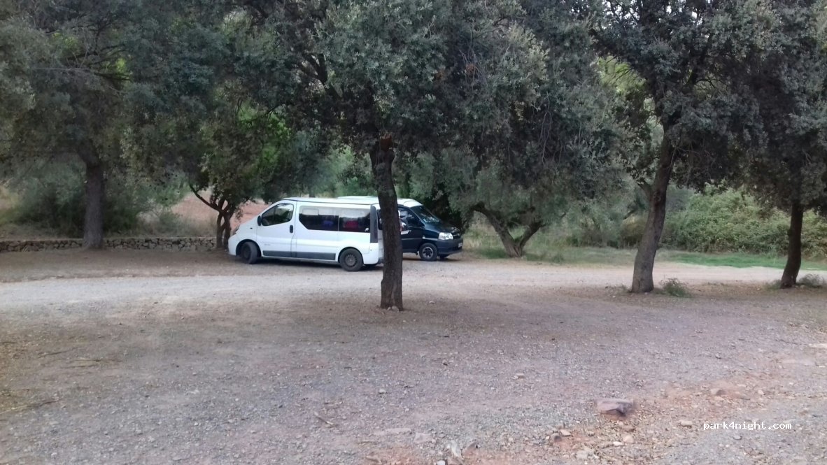 (46149) Gilet - 20 Plaça Poligono 1 — foto