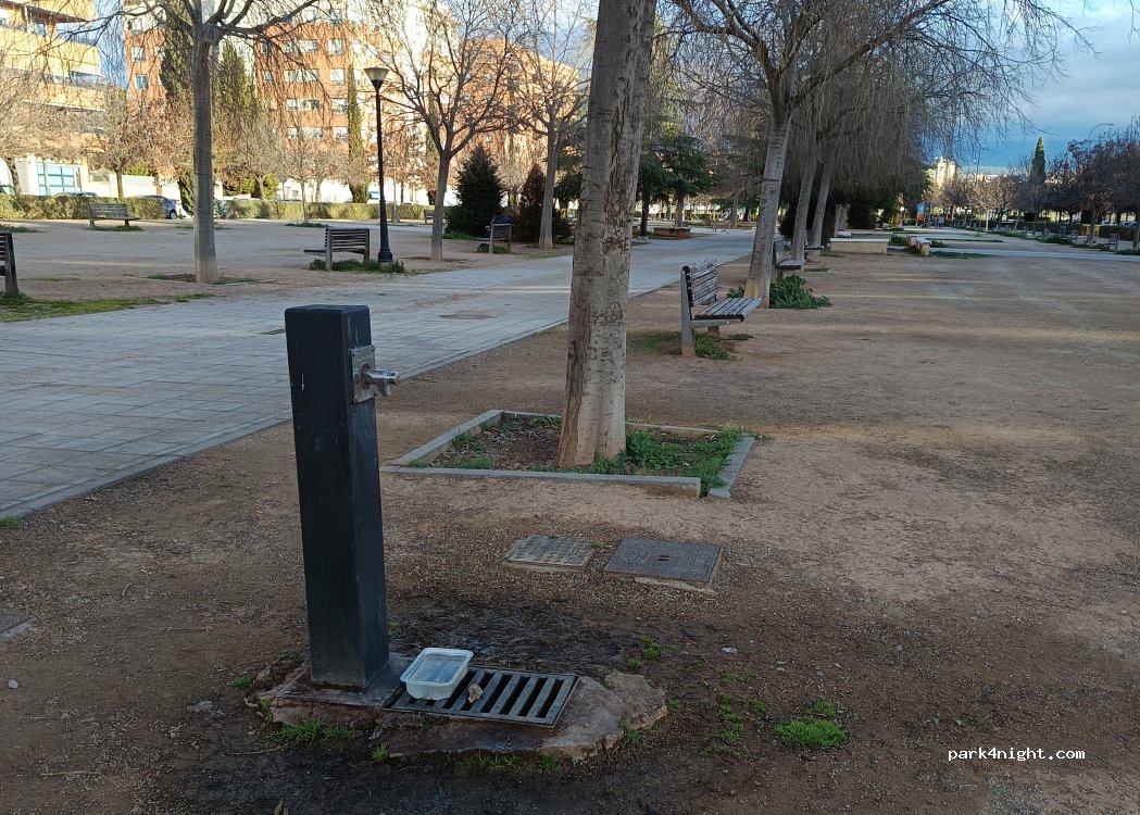 (18014) Granada - 73 Avenida Federico García Lorca — foto