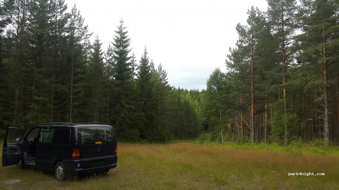 (711 98)  - Unnamed Road — foto