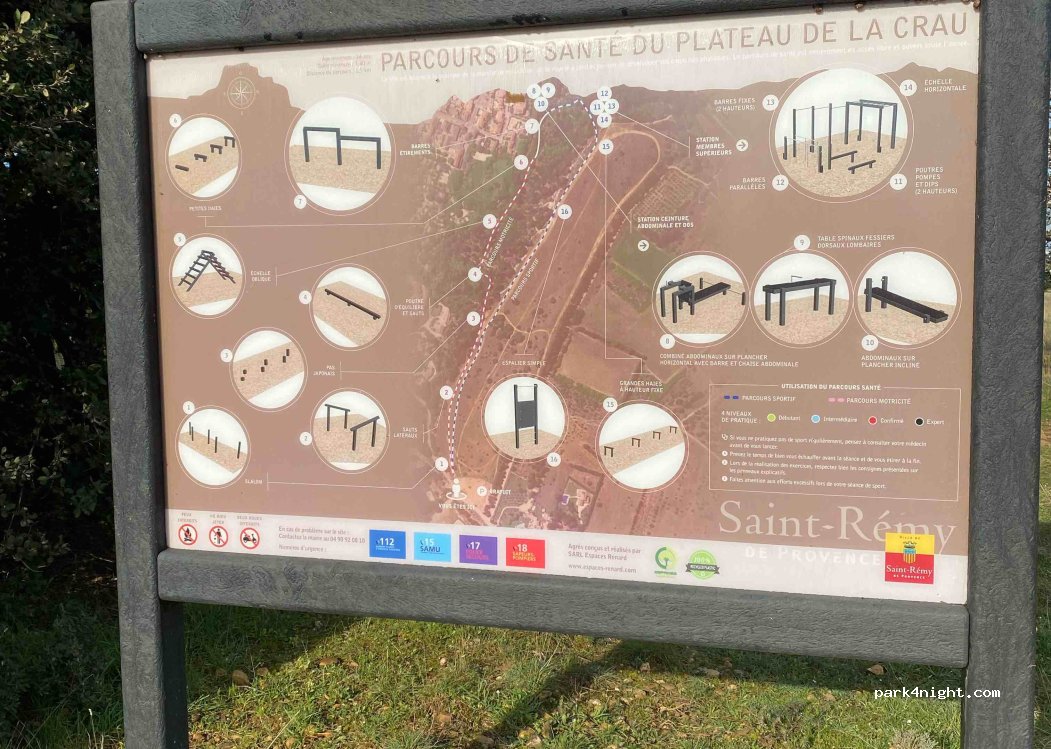 (13210) Saint-Rémy-de-Provence - 101 Chemin Carraire de la Crau — foto