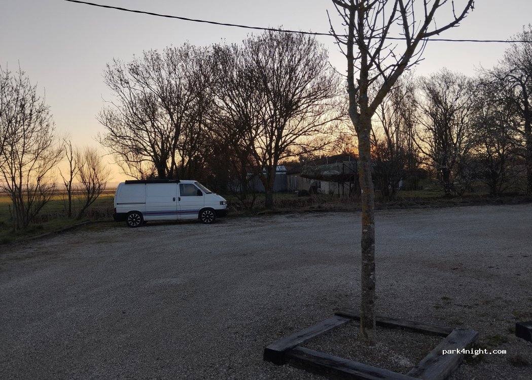(33820) Saint-Ciers-sur-Gironde - 4 Les Petites Calonges — foto 2