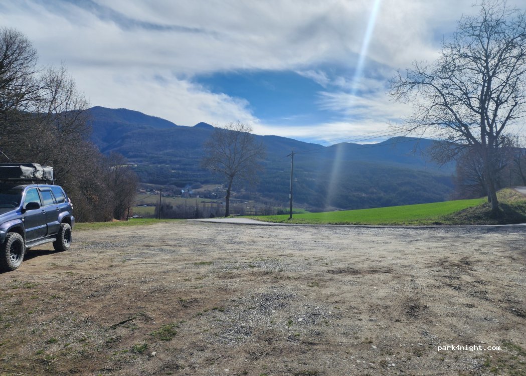 (05130) Saint-Étienne-le-Laus - — foto