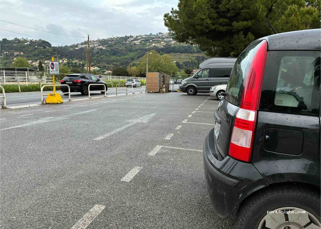 (06000) Nice - 33 Traverse des Baraques — foto 2