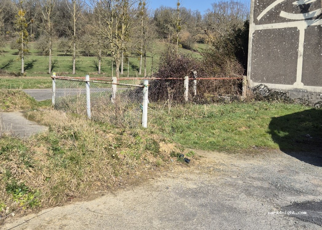 (50420) Fourneaux - 4 Route le Val — foto