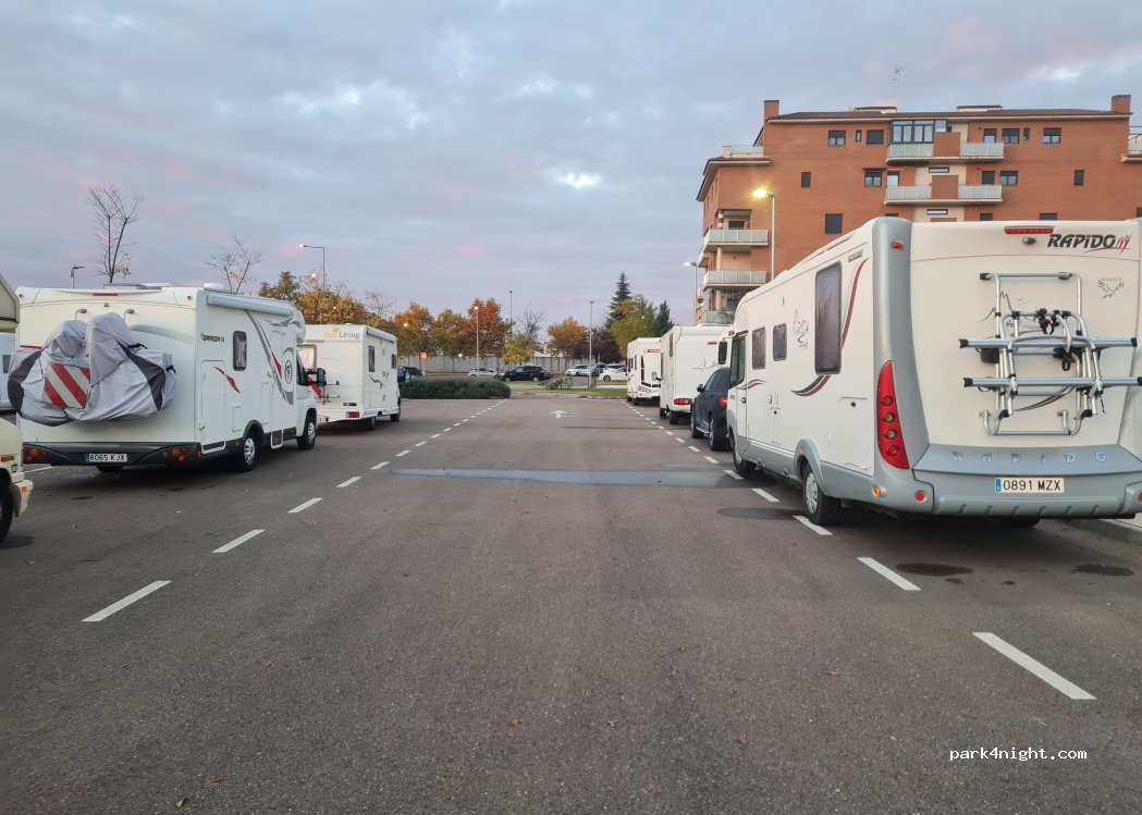 (06006) Badajoz - 10 Calle Moreras — foto 2