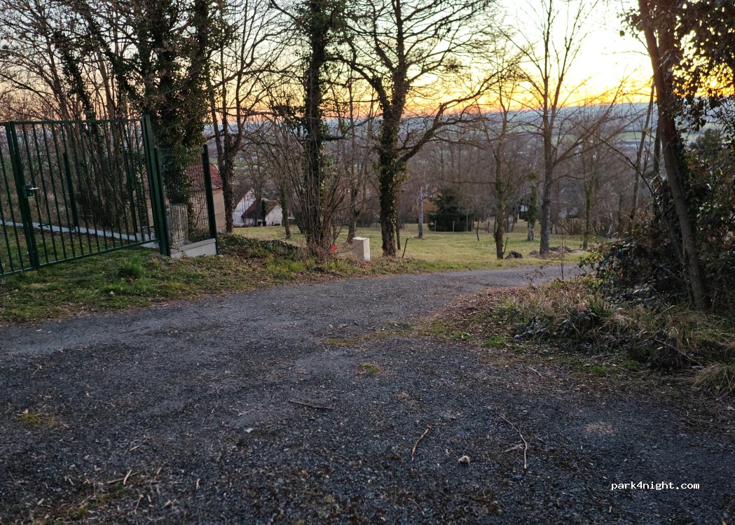 (03800) Gannat - 11 Chemin du Léry — foto