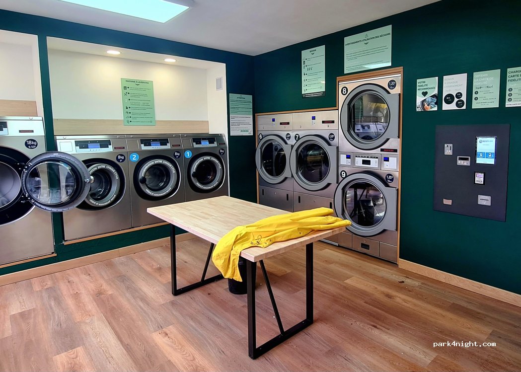 (24700) Montpon-Ménestérol - 2 Place Clémenceau — foto 5