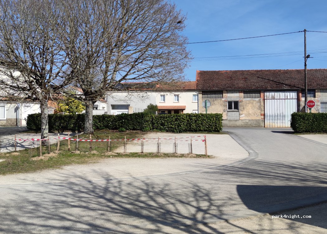 (16460) Aunac-sur-Charente - 56 Rue des Écoles — foto
