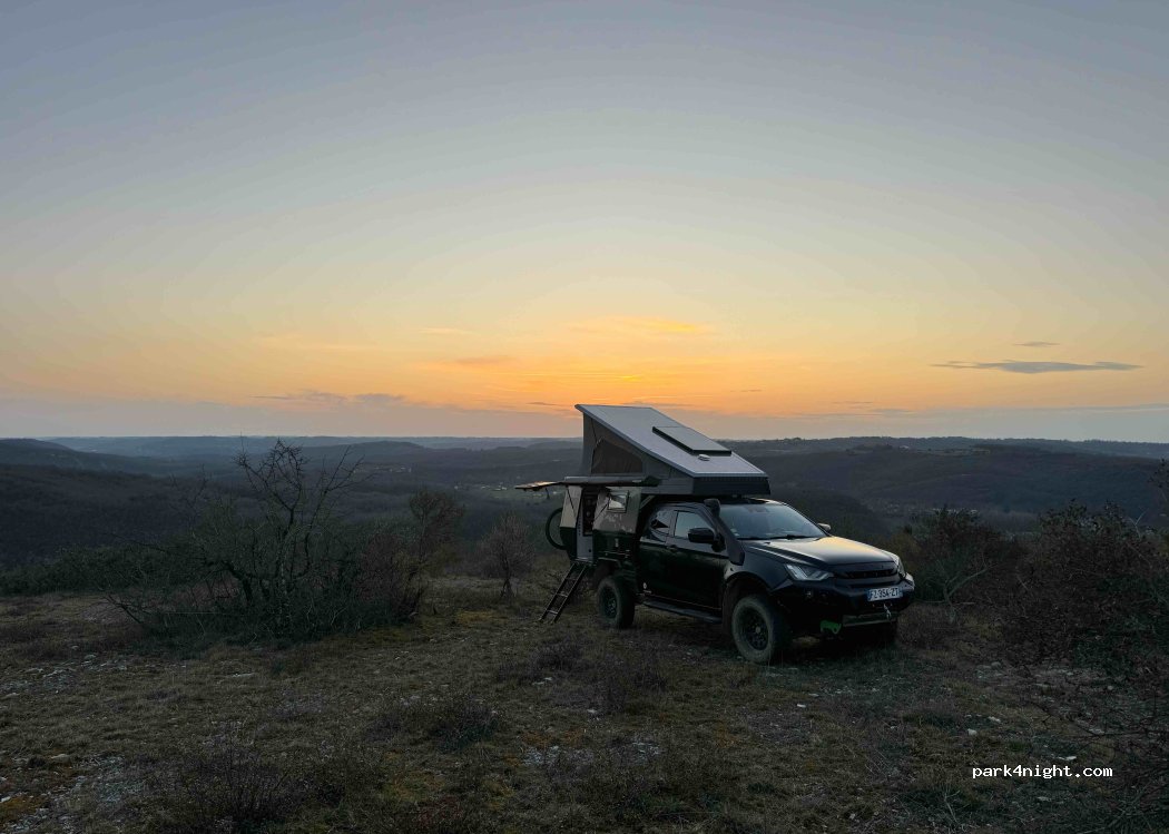 (24570) Condat-sur-Vézère - — foto
