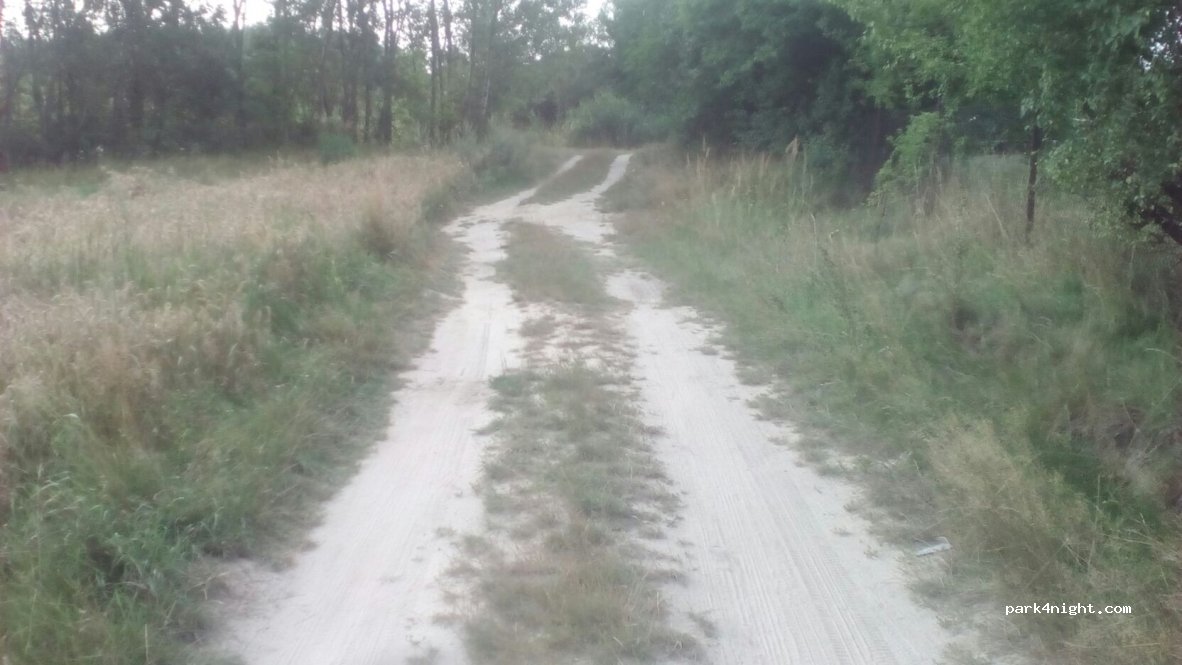 (21-109)  - Unnamed Road — foto