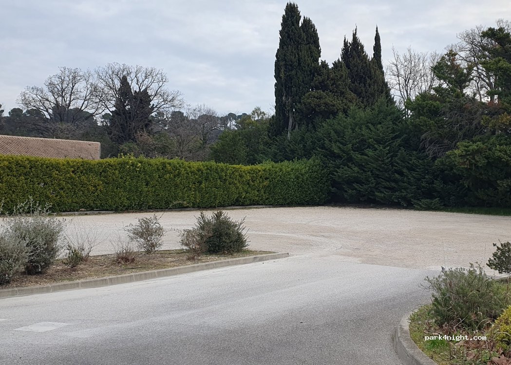 (13210) Saint-Rémy-de-Provence - 298 Avenue de Bientina — foto
