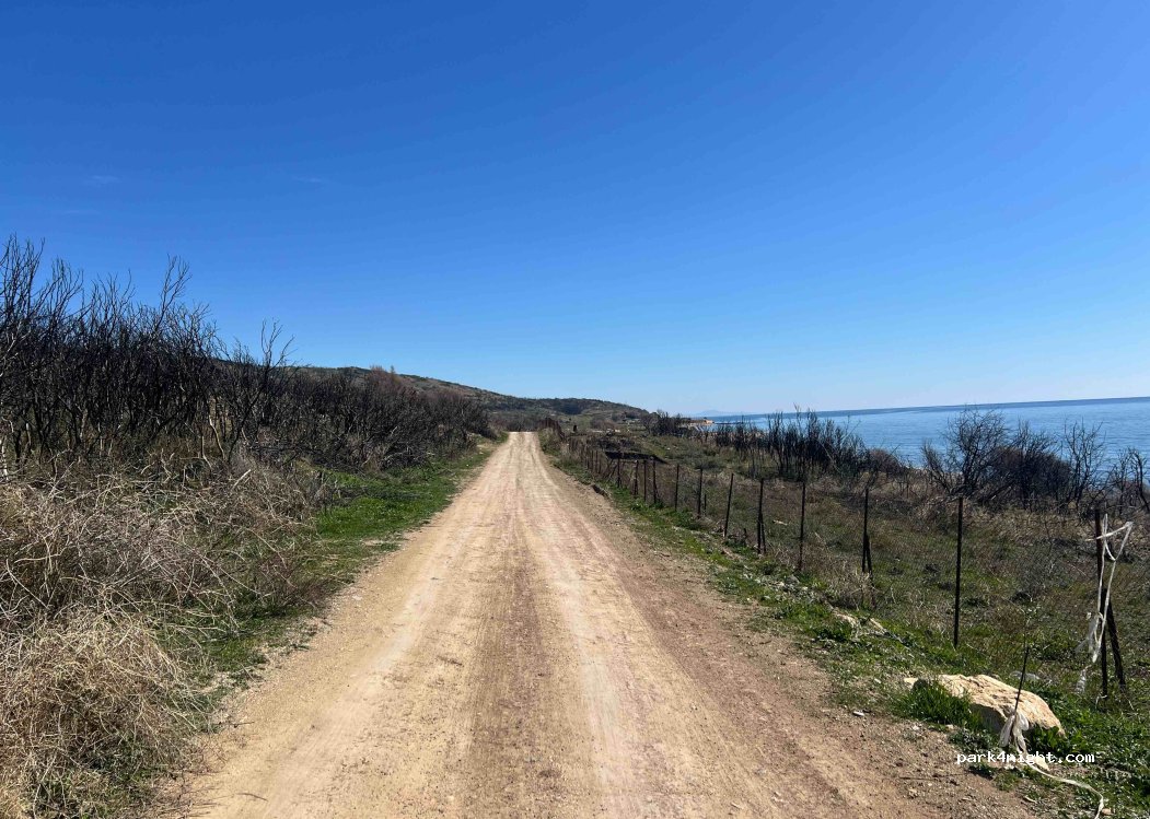 (693 00) Maronia Sapes - Unnamed Road — foto 2