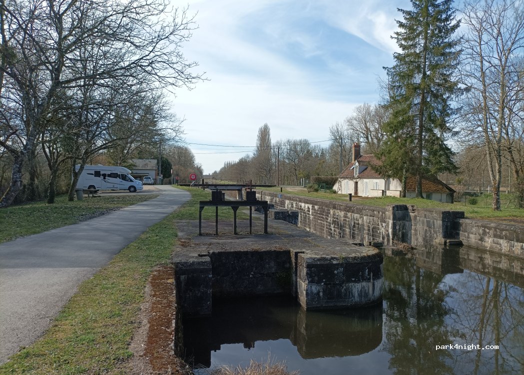 (45530) Vitry-aux-Loges - 27 Route de la Chênetière — foto