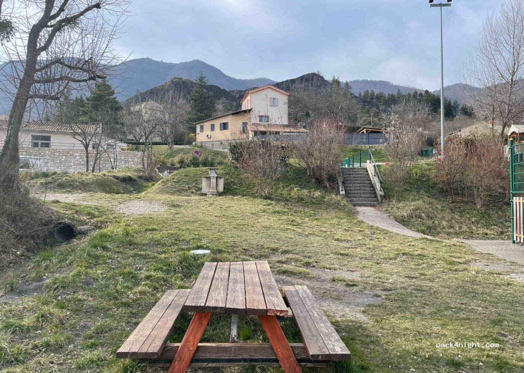 (04000) La Robine-sur-Galabre - 525 Rue Principale — foto