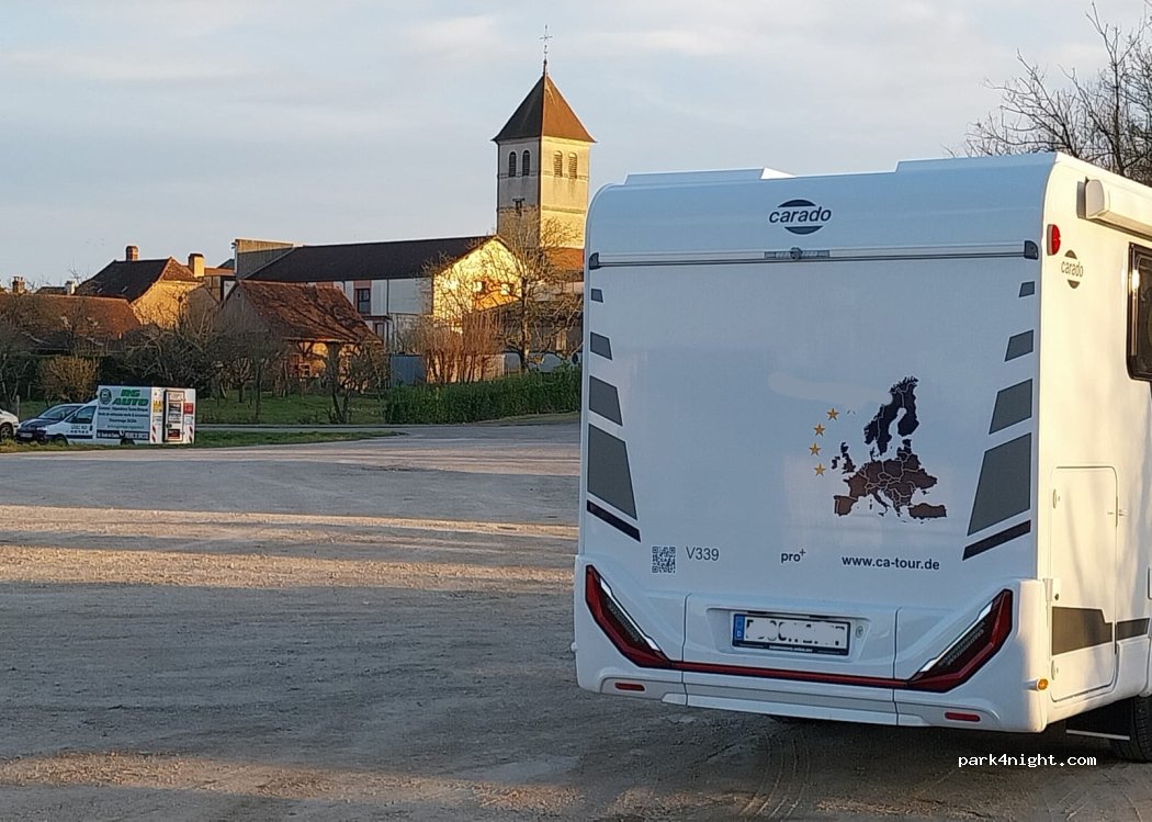 (71330) Saint-Germain-du-Bois - 21 Route de Pierre — foto