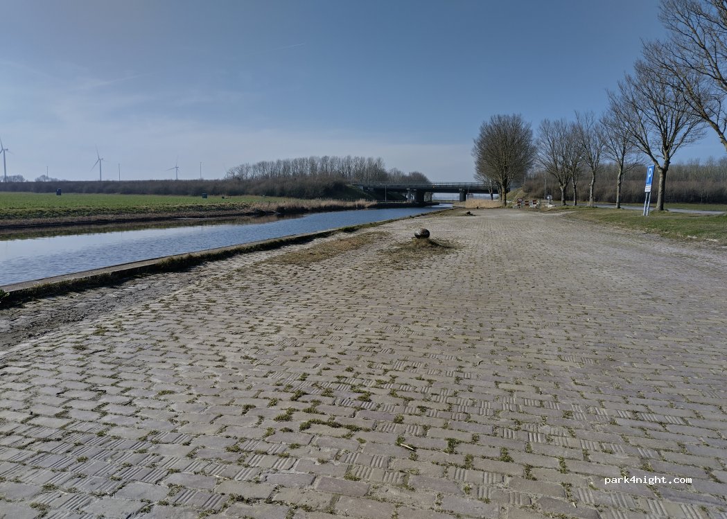 (1775 RJ) Middenmeer - 1 Wagenpad — foto