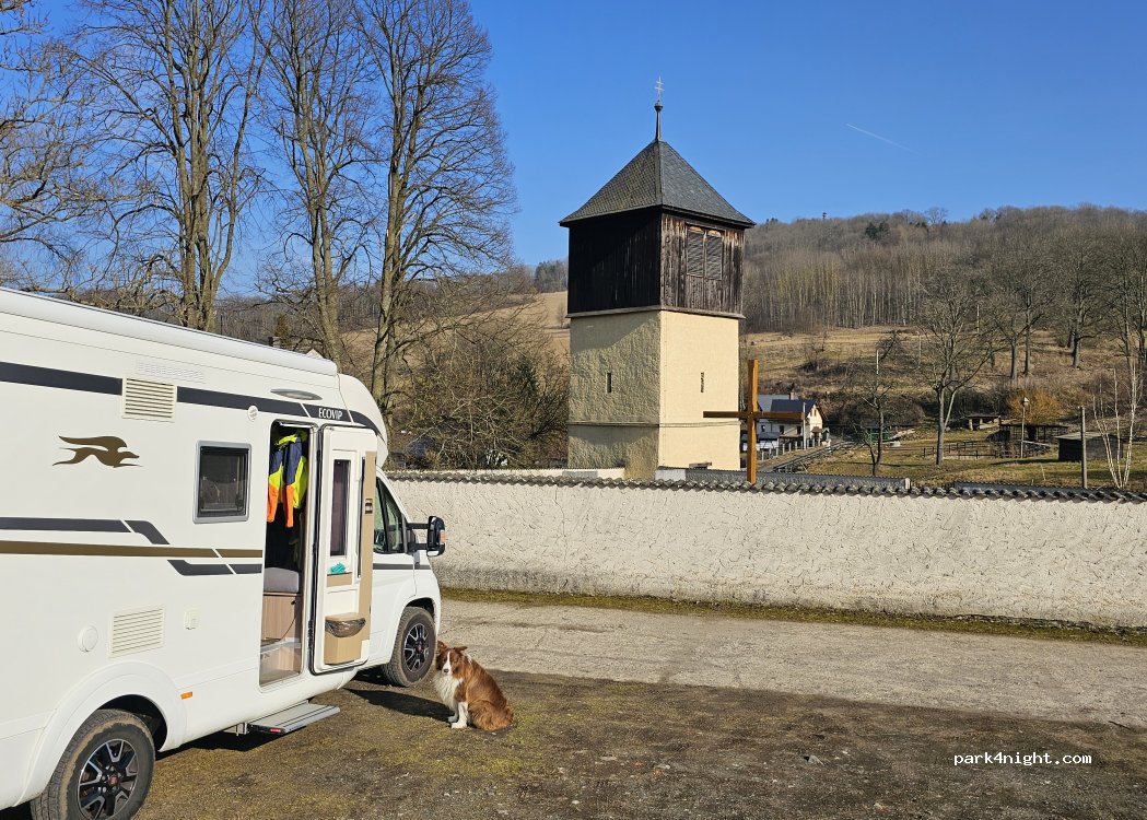 (405 02) Merboltice - Unnamed road — foto 3