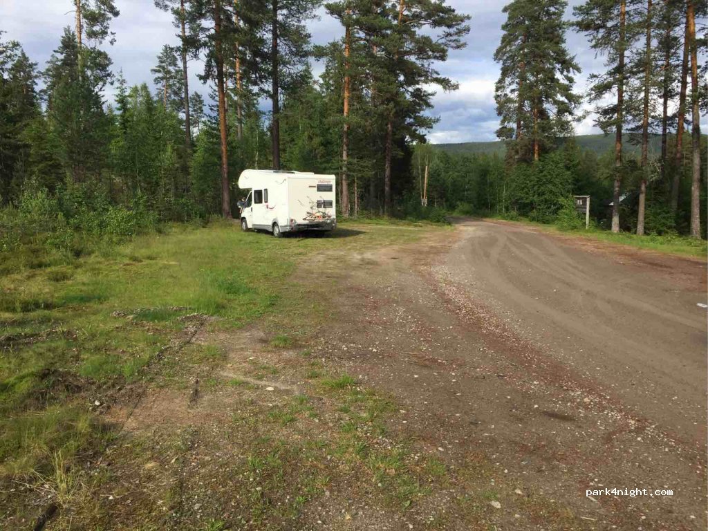 (680 65)  - 52 Finnskogavägen — foto 2