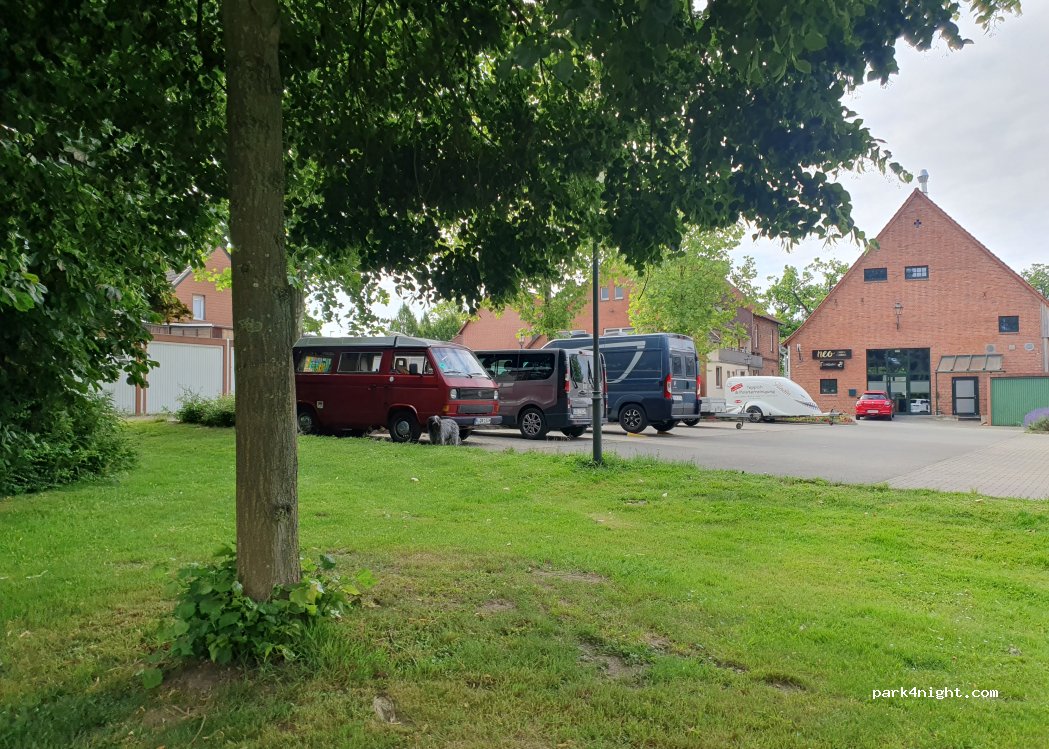 (31867) Lauenau - 11 Am Rundteil — foto 3