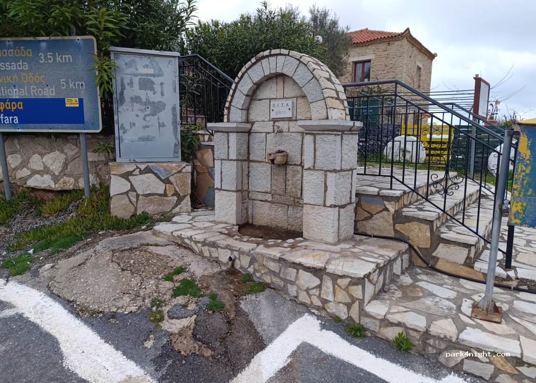 (240 03) Agaliani - Unnamed Road — foto