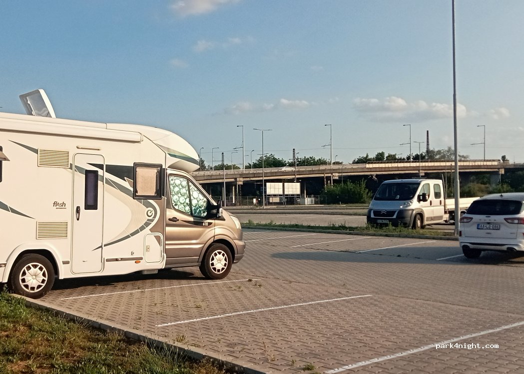 (1142) Budapest - sarok Szőnyi út — foto 3