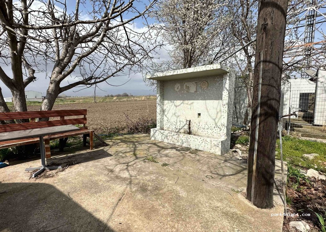 (672 00) Avato - Unnamed Road — foto