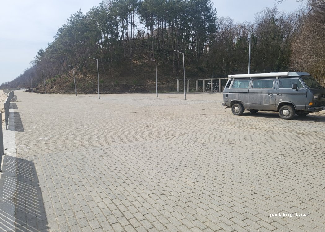 (8250) Obzor - Unnamed Road — foto