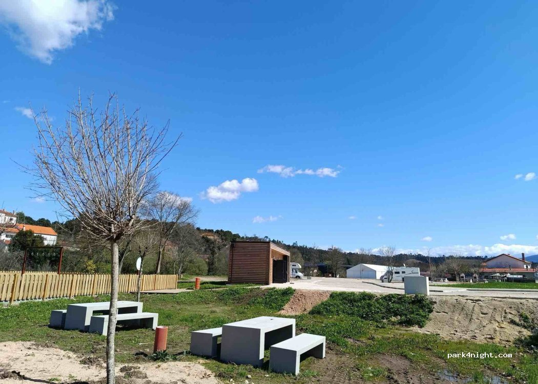 (3200-029) Semide - Unnamed Road — foto 3