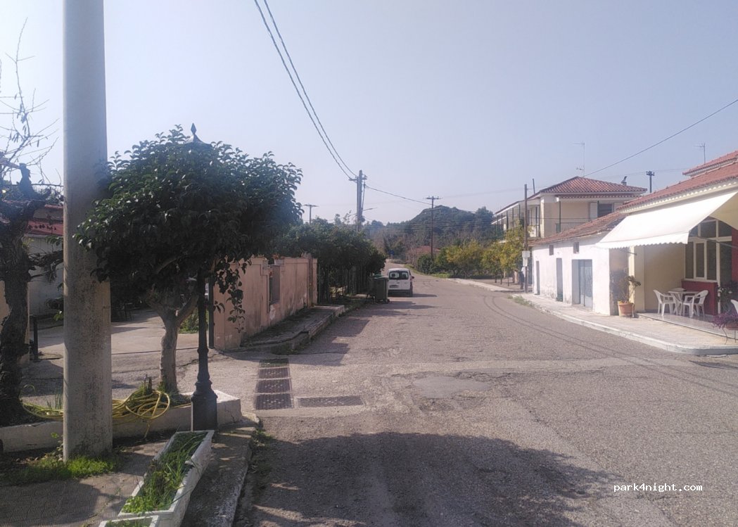 (270 65) Koskinas - Unnamed Road — foto 2