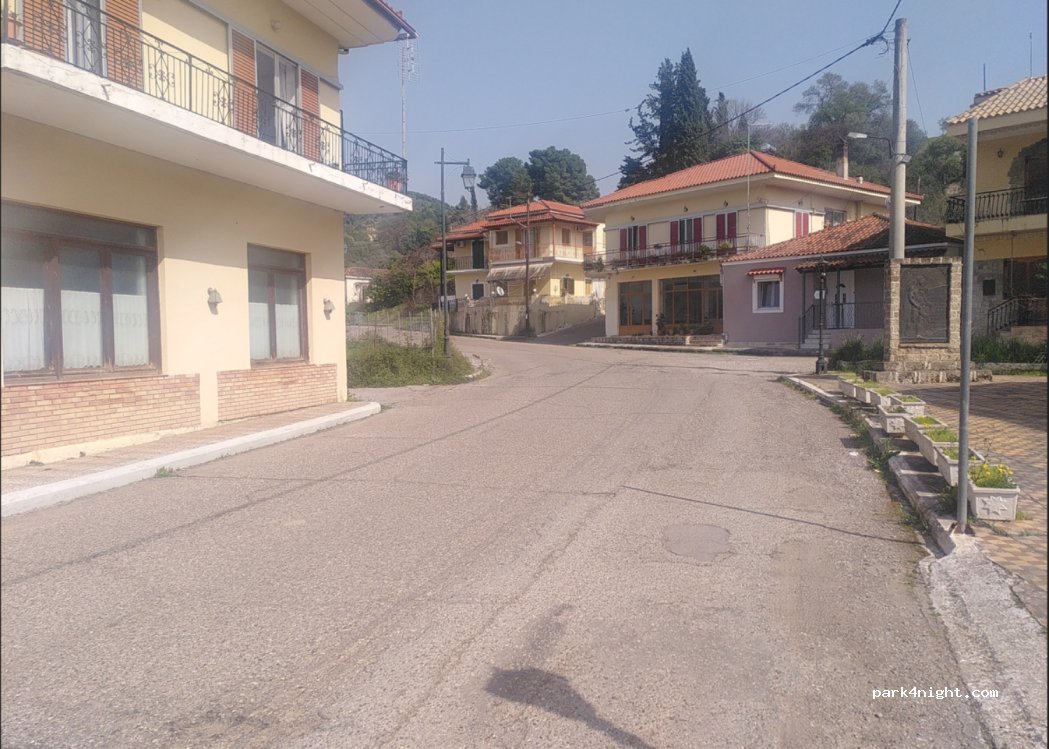 (270 65) Koskinas - Unnamed Road — foto 3