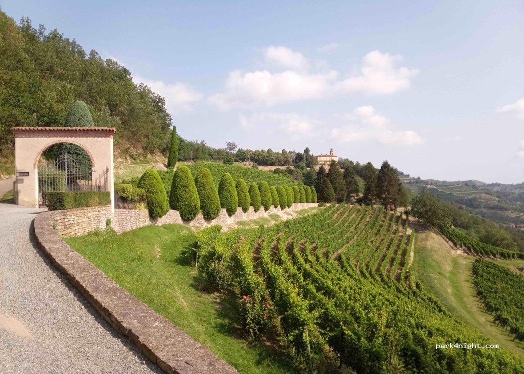 (12054) Cossano Belbo - 3 Strada Marchesini Torricelle Località Madonna della Rovere — foto