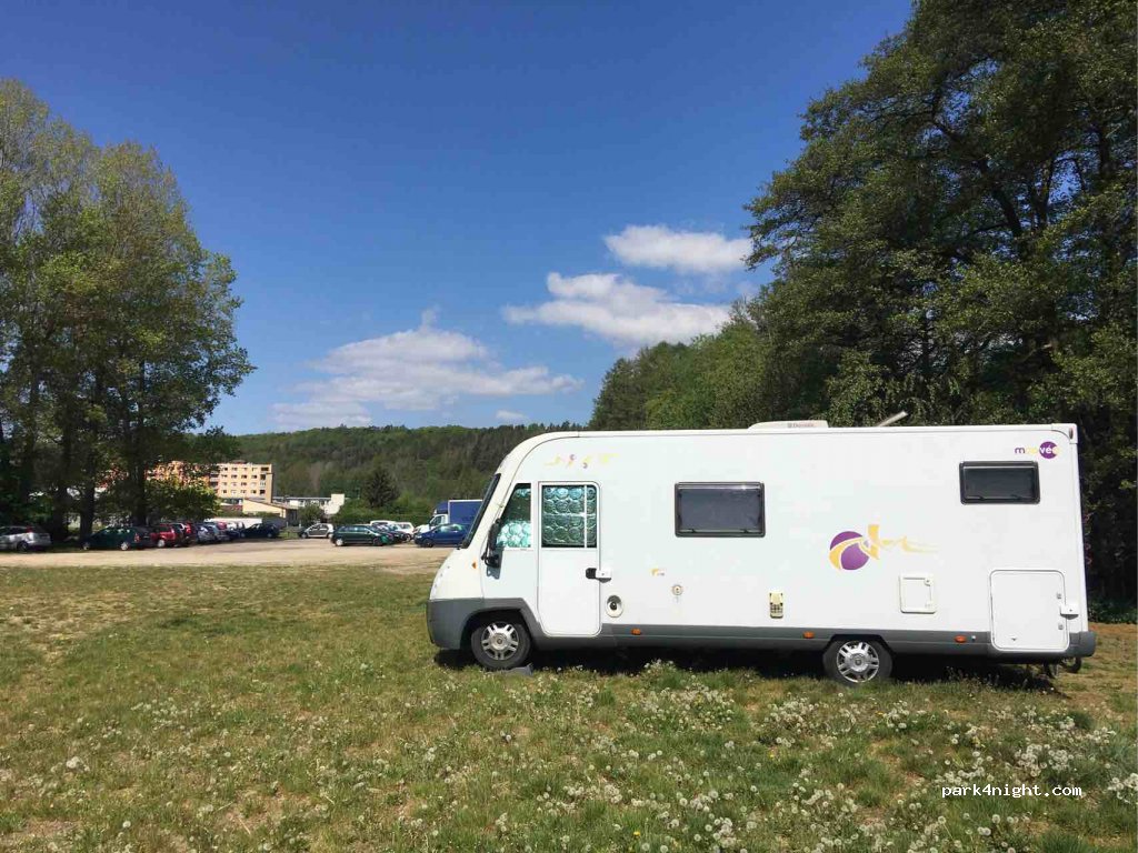 (357 33) Loket - 18 Sportovní — foto 3