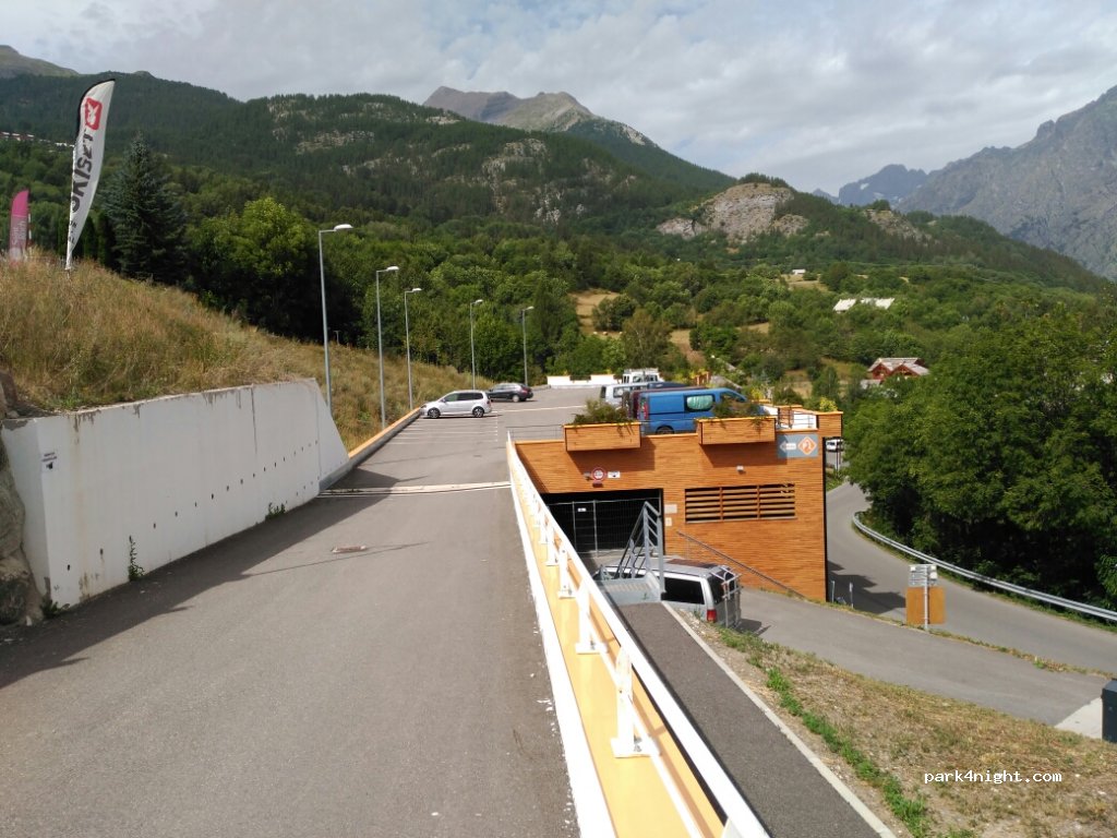 (05290) Puy-Saint-Vincent - Le Laux — foto