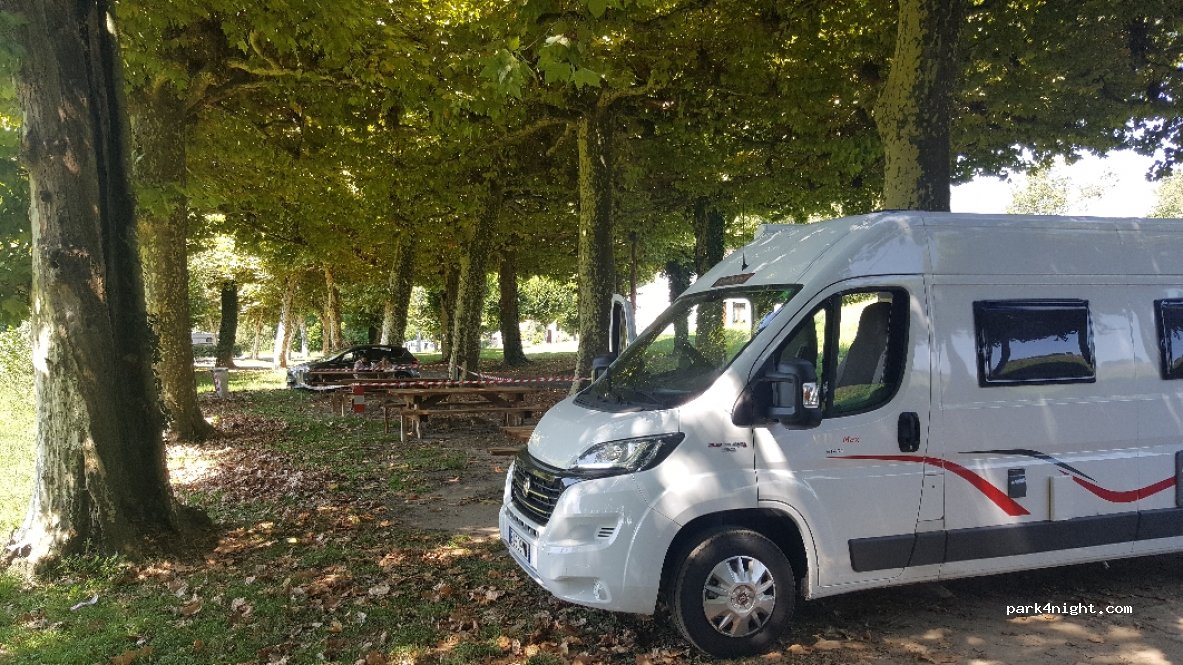 (40240) Saint-Justin - D933N — foto