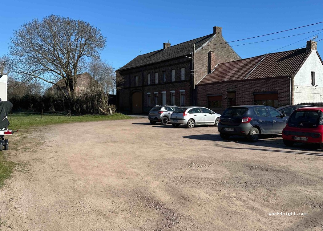 (59199) Hergnies - 198 Rue de Péruwelz — foto