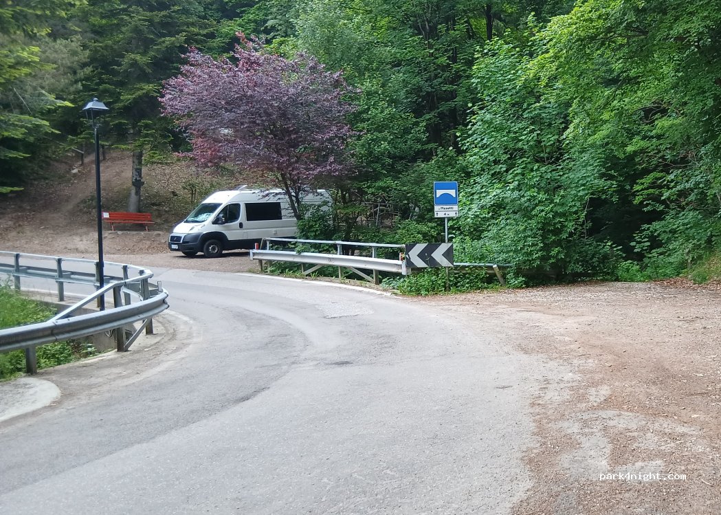 (38010) Pineta - 27 Via San Agata — foto