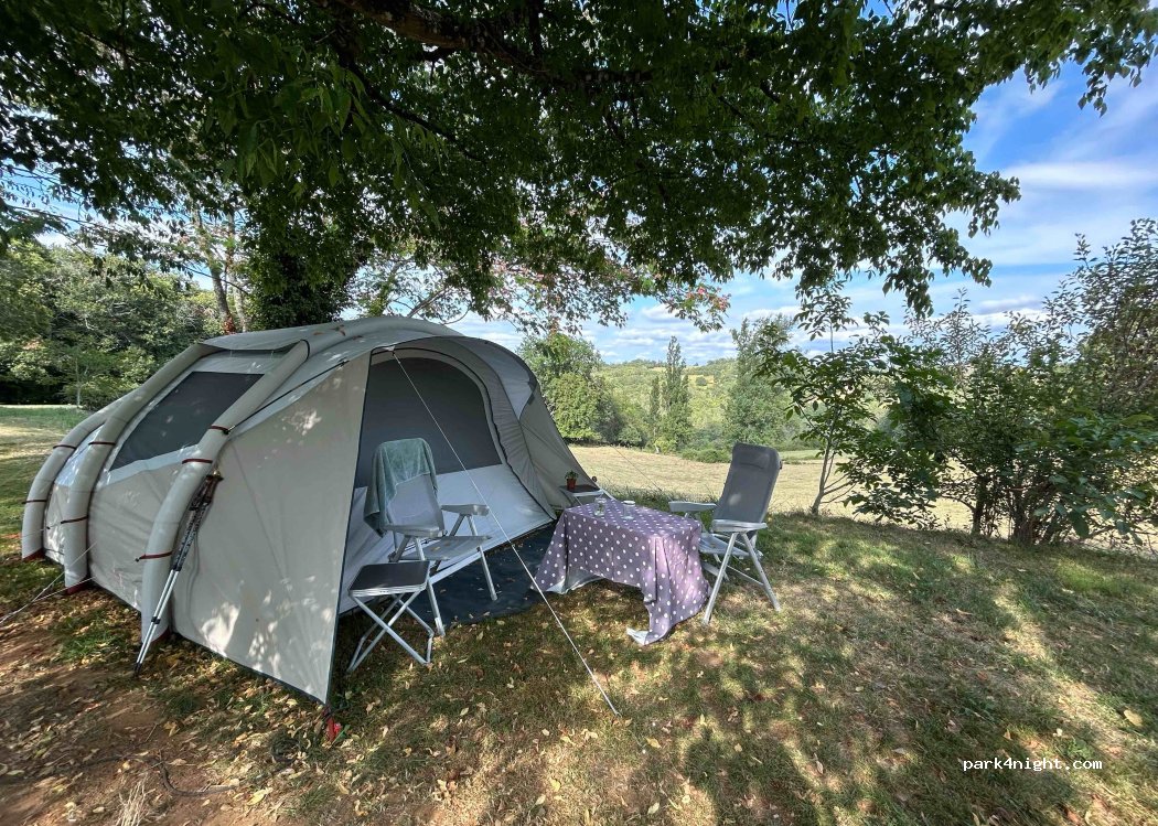 Gites et Camping de La Ferme des Tyssanderies — foto
