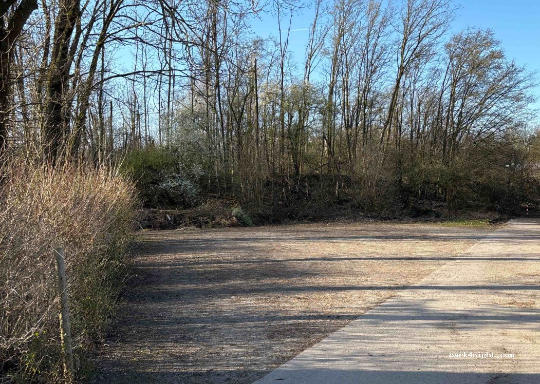(41468) Neuss - Am Wolfsbruch — foto