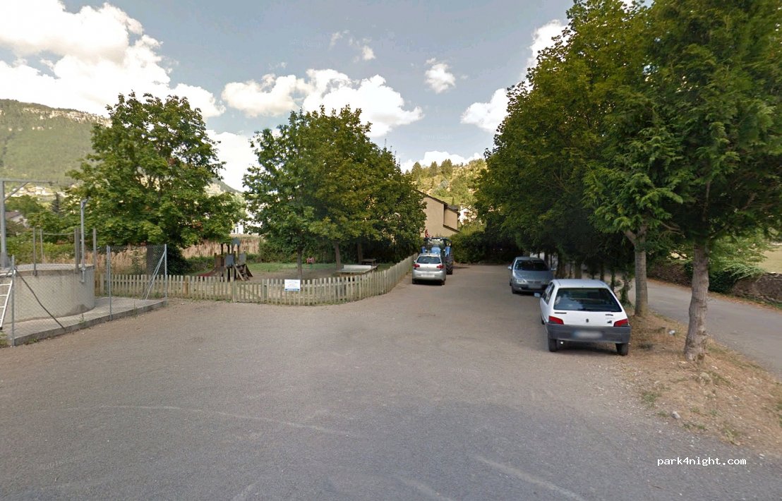 (48320) Quézac - Quézac Village — foto