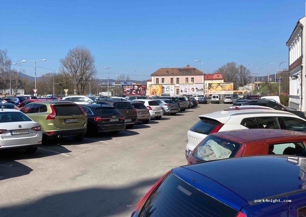 (911 01) Trenčín - Vajanskeho — foto 3