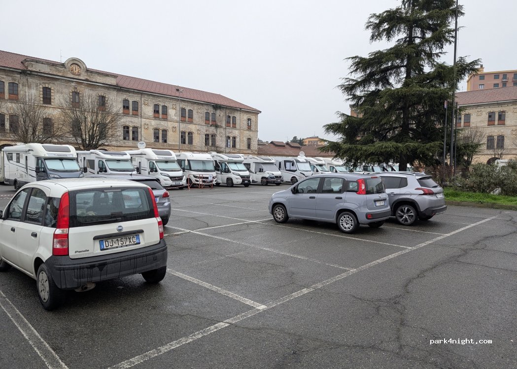 (15067) Novi Ligure - Unnamed road — foto 3
