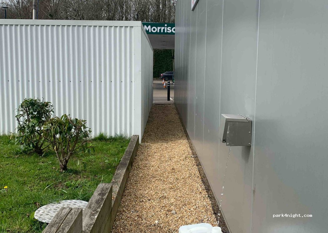 (SO40 8AD) Totton - Spruce Drive — foto