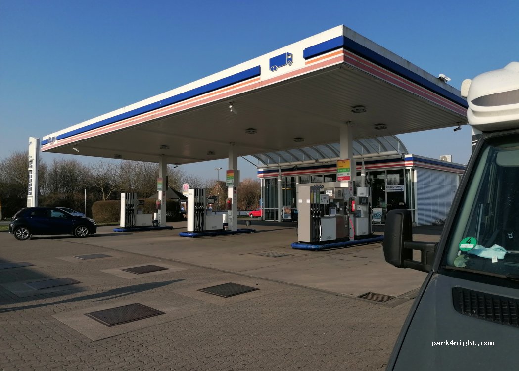 (25899) Niebüll - 2 Busch-Johannsen-Straße — foto
