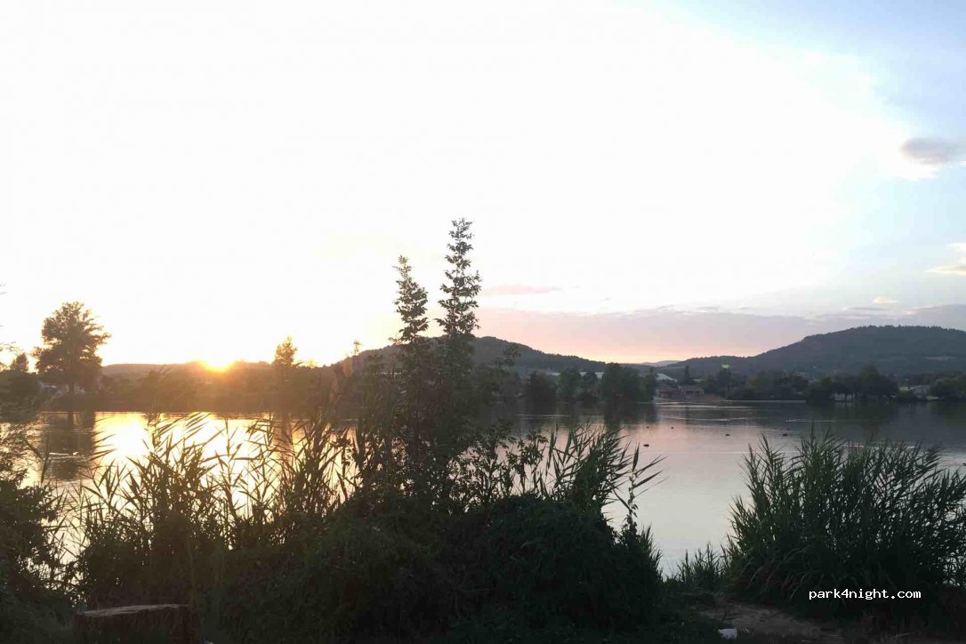 (84400) Apt - Chemin de la Boucheyronne — foto