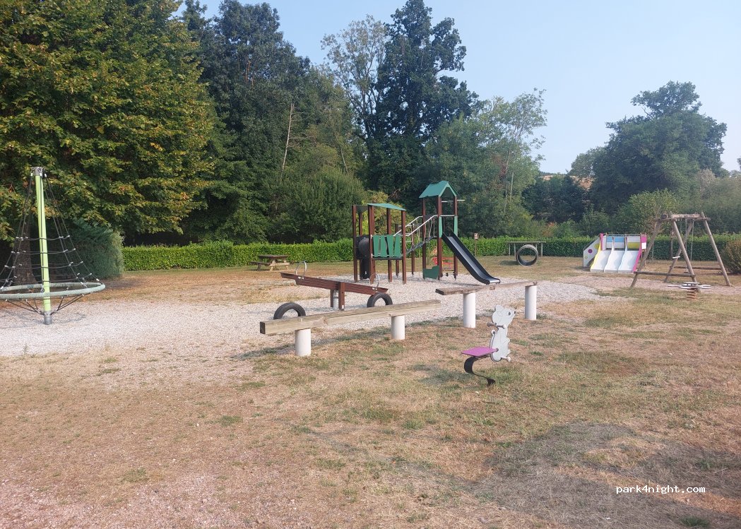 (42620) Saint-Martin-d'Estréaux - — foto 4
