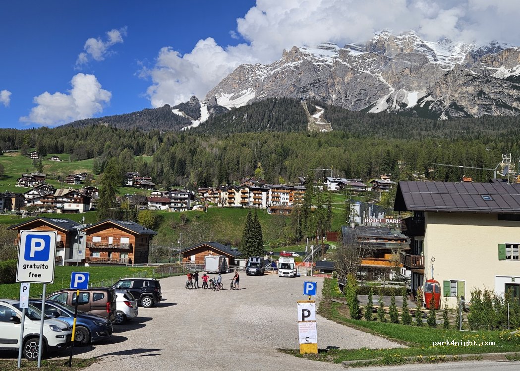 (32043) Cortina d'Ampezzo - 19 Via dello Stadio — foto 4