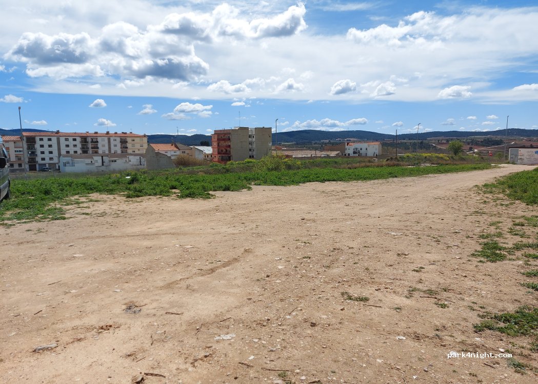 (46340) Requena - 32 Plaça PRI Batanejo — foto 3