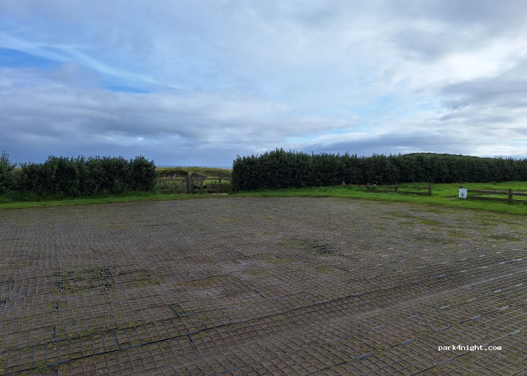 (BT57 8SY)  - 177 Causeway Road — foto