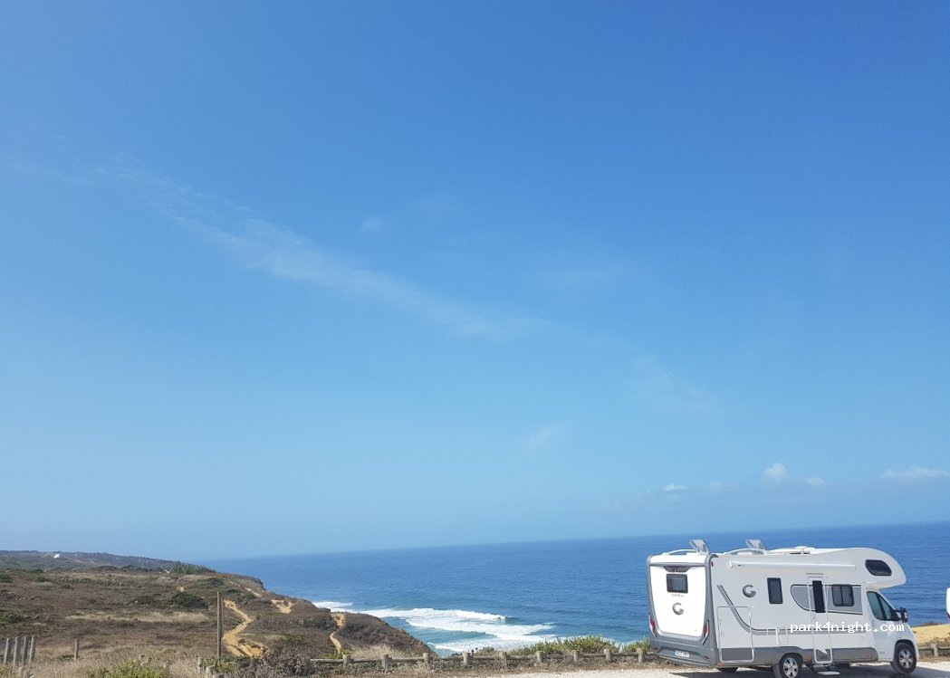 (2705) São João das Lampas - 62 Caminho da Beira Mar — foto
